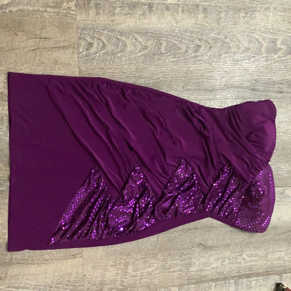 Dress - Picture 2 of 3